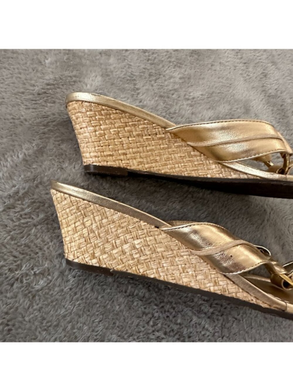 Lilly Pulitzer Gold Metallic Wedge Thong Sandals - Picture 5 of 8